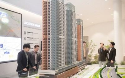 (사진1)남양주시의회, 센트럴 N49 견본주택 현장 방문.jpg width: 100%; height : 150px
