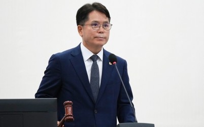 [사진자료] 하남시의회 6월 13일 제340회 제1차 정례회 제2차 본회의를 진행하고 있는 금광연 의장. (사진_하남시의회 제공).jpg width: 100%; height : 150px