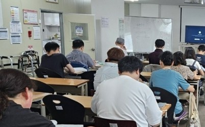 (0617)[장애인복지과](사)경기장애인부모연대 남양주시지회, 발달장애인 요양보호사 자격 교육 지원…전문 인력으로 도약(사진).jpg width: 100%; height : 150px