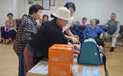 (사진2)하남시, 어르신 위한 건강프로그램 ‘무엇이든 물어보세요’ 큰 호응.jpg width: 100%; height : 150px