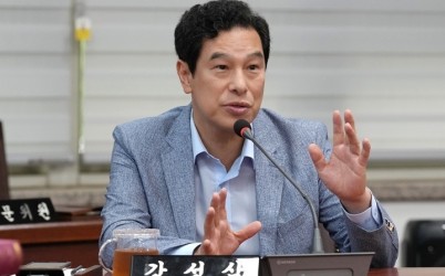 [사진자료] 강성삼 하남시의원, “화상민원 상담 전면 시행했지만 ‘전면 외면’…정책 실패 비판”.jpg width: 100%; height : 150px