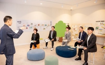 남양주시의회 자치행정위원회, 정약용유적지 현장방문(사진1).jpg width: 100%; height : 150px