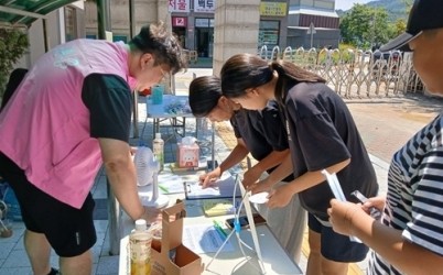 (0814)[청년정책과]남양주시, 검정고시 현장서 청소년 격려(사진).jpg width: 100%; height : 150px