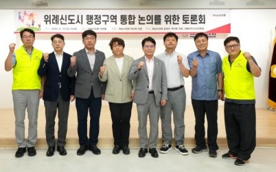 KakaoTalk_20250814_111249697.jpg width: 100%; height : 150px