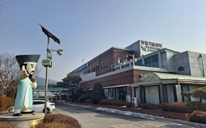 (0925)[농생명정책과]남양주시, 농가 인력난 해소 위해 외국인 계절근로자 프로그램 참여 농가·근로자 모집(센터 전경).jpg width: 100%; height : 150px