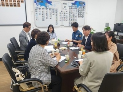 (1002)[오남읍]남양주시 오남읍, 초등학교 등굣길 안전 위한 간담회 개최(사진2).jpg