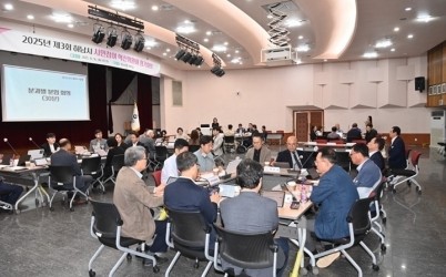 (사진1)하남시 시민참여혁신위원회, 하남시 난제 등 해결 노력 및 지난 3년 성과 공유.jpg width: 100%; height : 150px