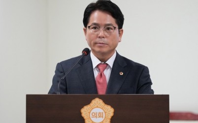 [보도사진]하남시의회 금광연 의장,‘마을행정사 운영 조례’상임위 통과.jpg width: 100%; height : 150px