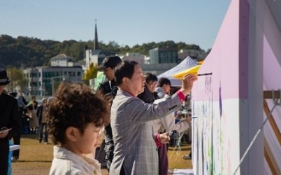 (1102)[문화예술과]남양주 물들인 예술의 향연, ‘제18회 남양주 예술제’ 시민과 함께 빛나다(사진1).jpg width: 100%; height : 150px
