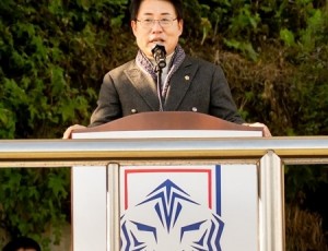 남양주시의회, 화도·수동축구협회장기 축구대회 참석(사진1).jpg