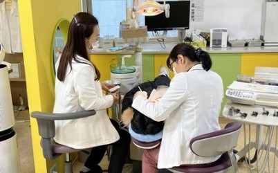 (0105)[남양주풍양보건소 건강증진과]남양주풍양보건소, ‘2026 어린이 불소도포 사업’ 운영…초등학생 충치 예방 강화(사진1).jpeg width: 100%; height : 150px