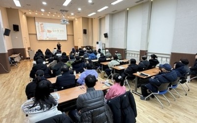 (0121)[장애인복지과]남양주시장애인복지관, 장애인 일자리 참여자 직무 역량 강화 교육 실시(사진2).jpg width: 100%; height : 150px