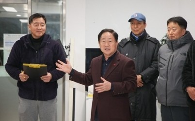 (0208)[청년담당관]남양주시, ‘2026 남양주 청년 테니스 클래스 1기 개강식’개최(사진1).jpg width: 100%; height : 150px