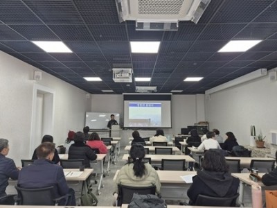 (0227)[공원관리과]남양주시,‘제3기 남양주시민정원사 양성교육 심화반’ 개강(사진).jpg