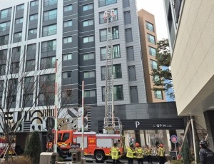 (사진)20260312 하남소방서,필로티 구조 건축물 화재대응 훈련 실시.jpg