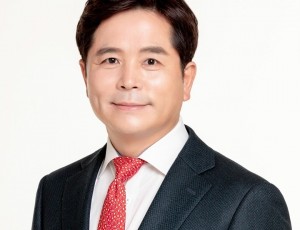 [보도사진]하남시의회 금광연 의장,“선거 앞둔 정치적 행정사무조사, 시민 위한 의정 아니다”.jpg