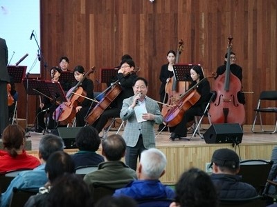 (0329)[관광유산과]남양주시, 몽골문화촌서 ‘오케스트라 선율로 만나는 영화여행’성료…영화와 오케스트라의 만남(사진1).jpg
