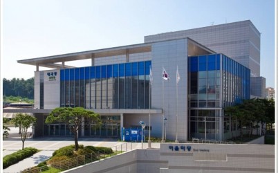  width: 100%; height : 150px